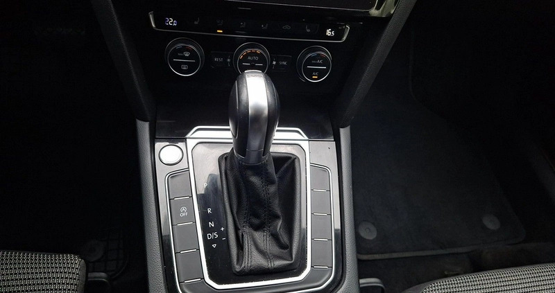Volkswagen Arteon cena 76500 przebieg: 146593, rok produkcji 2019 z Swarzędz małe 326